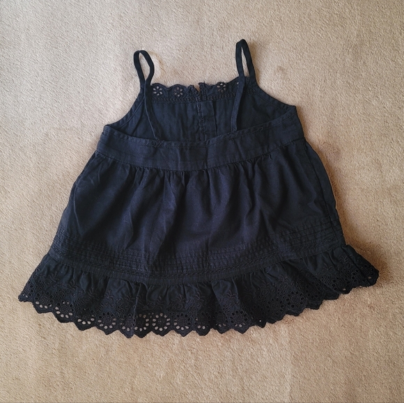 Gap Baby Girl Black Embroidered Flowy Tank Top Size 12-18 - Picture 2 of 4
